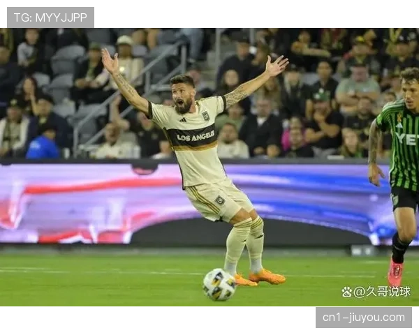 里尔老将吉鲁传射建功 九人逆转展现领袖价值